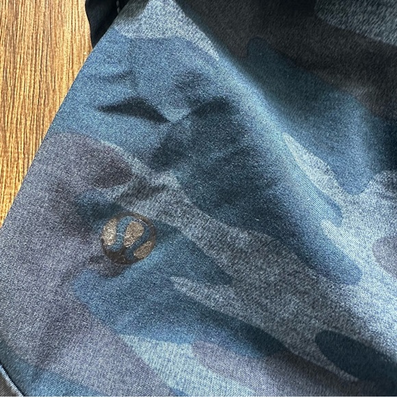 Lululemon 4" Run Times Speed Shorts Lotus Camo Oil Slick Blue Size 6 HTF Rare - Picture 5 of 13